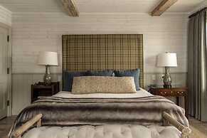 Eleven Scarp Ridge Lodge