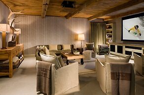 Eleven Scarp Ridge Lodge