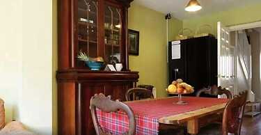 Lynbrook  Guests House