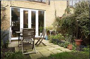 Lynbrook  Guests House