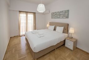 Roomy & Comfortable Apt Near Acropolis by GHH