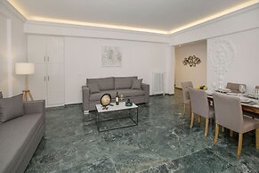 Roomy & Comfortable Apt Near Acropolis by GHH