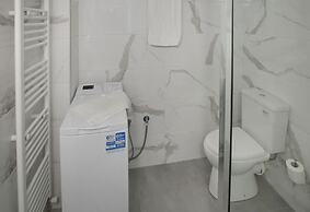 Roomy & Comfortable Apt Near Acropolis by GHH