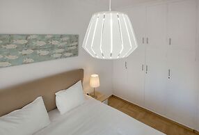 Roomy & Comfortable Apt Near Acropolis by GHH