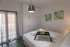 Roomy & Comfortable Apt Near Acropolis by GHH