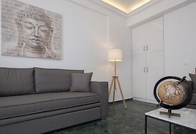 Roomy & Comfortable Apt Near Acropolis by GHH