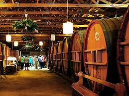 An Ideal Wine Country Getaway Villa