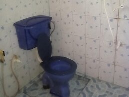 Thevindu guest & red mud resturent