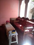 Thevindu guest & red mud resturent