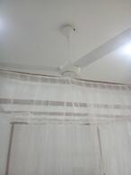 Thevindu guest & red mud resturent