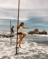 Thevindu guest & red mud resturent