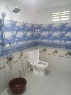 Thevindu guest & red mud resturent