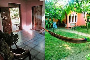 Thevindu guest & red mud resturent