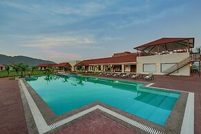 The Fern Sattva Resort - Polo Forest