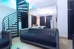 Caesar'S Luxury Hotel