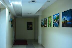 Caesar'S Luxury Hotel