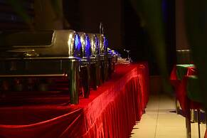 Caesar'S Luxury Hotel