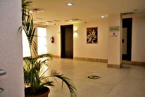 Caesar'S Luxury Hotel