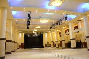 Caesar'S Luxury Hotel