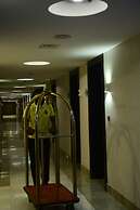 Caesar'S Luxury Hotel