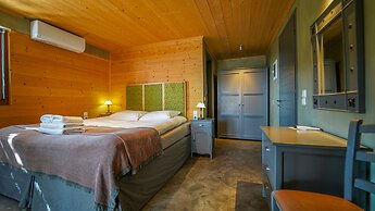 Enetiko Resort Hotel