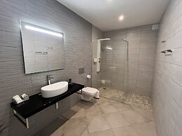 Carvoeiro B&B and SPA