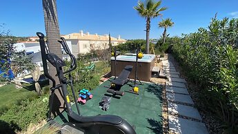 Carvoeiro B&B and SPA