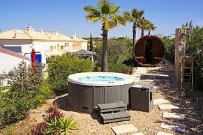 Carvoeiro B&B and SPA