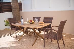 Narcissos Villa Doria