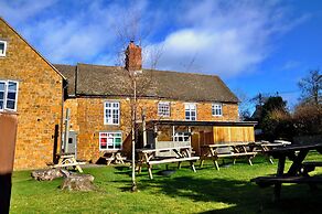 The Hollybush Inn