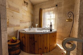 Eagle Cave Inn