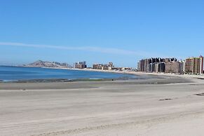 Las Gaviotas 2BR 402 by Casago