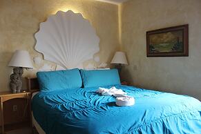 Las Gaviotas 2BR 402 by Casago