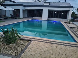 Sagwadi Hotel