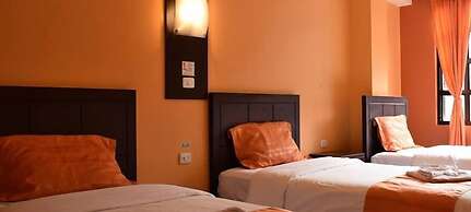 Hotel La Chimenea Casa De Piedad