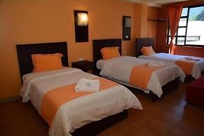 Hotel La Chimenea Casa De Piedad