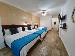 Cancun Plaza Condo Hotel