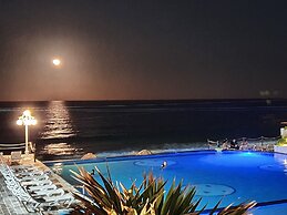 Cancun Plaza Condo Hotel