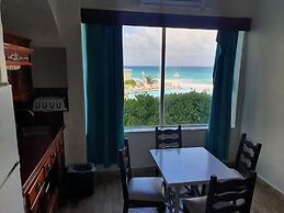 Cancun Plaza Condo Hotel