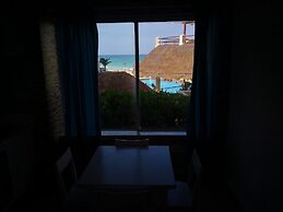 Cancun Plaza Condo Hotel