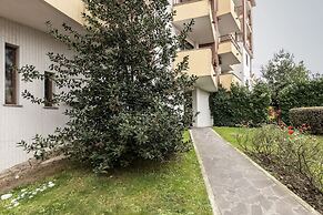 Suitelowcost Humanitas Apartment