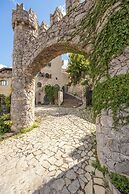 Hotel Castello di Giuliano