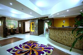 La Cour Hotel Apartments