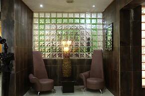 La Cour Hotel Apartments