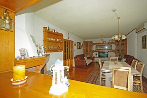 Apartment Ana Put Makra