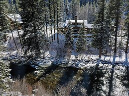 Eleven Taylor River Lodge