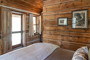 Eleven Taylor River Lodge