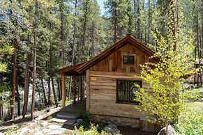 Eleven Taylor River Lodge
