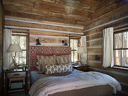 Eleven Taylor River Lodge