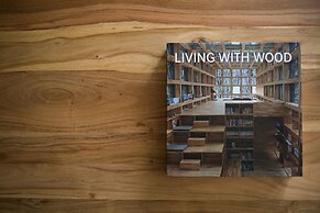 UPSTREET Stylish & Spacious 2BD Apt-Thiseio